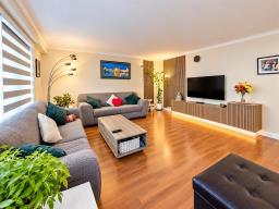 Recreation room - 178 Arrowwood Drive S, Winnipeg, MB R2V2P1 Photo 8