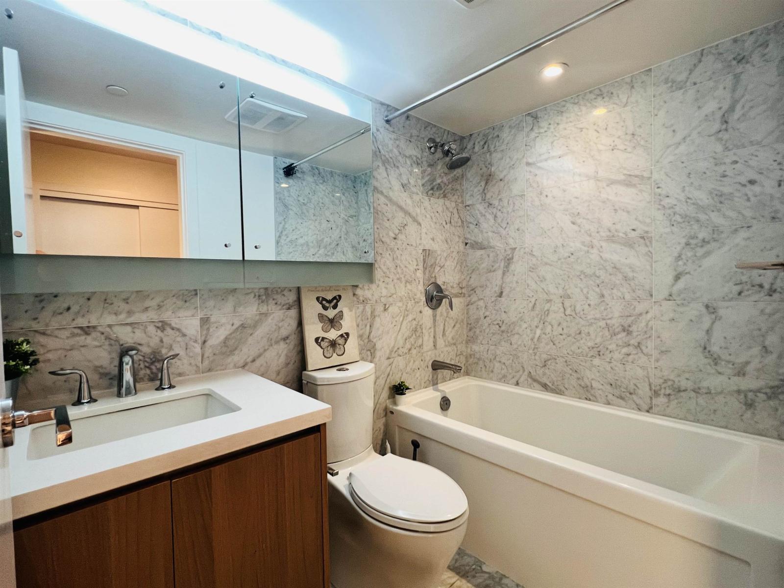 Photo of 2001 13696 100 AVENUE 14