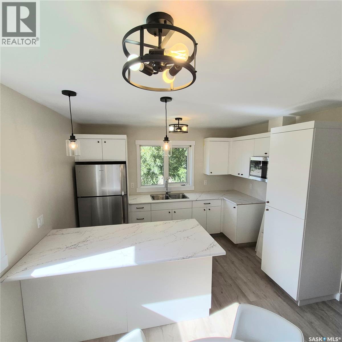 801 Prospect AVENUE - Image 4