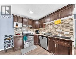 Sunroom - 5447 Rundleview Road Ne, Calgary, AB T1Y1J7 Photo 8