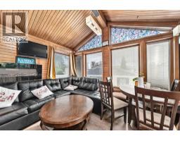 Bedroom - 5447 Rundleview Road Ne, Calgary, AB T1Y1J7 Photo 14