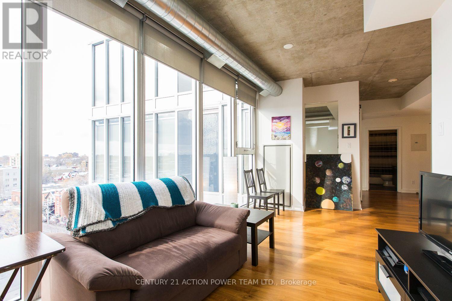 354 Gladstone Avenue — photo 11