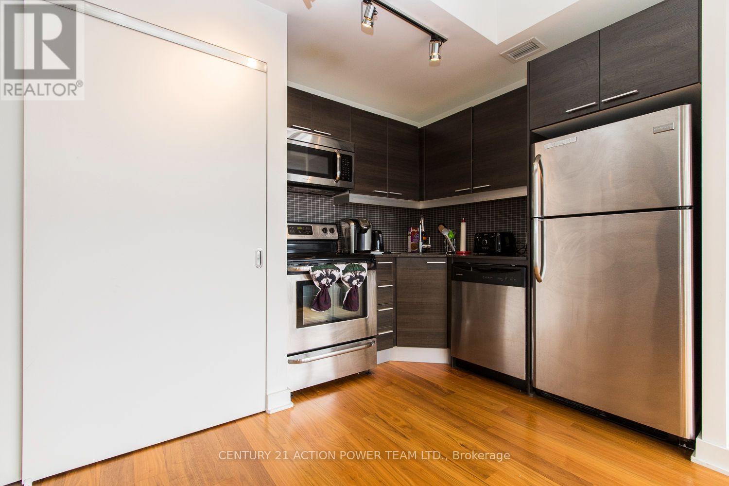 354 Gladstone Avenue — photo 13