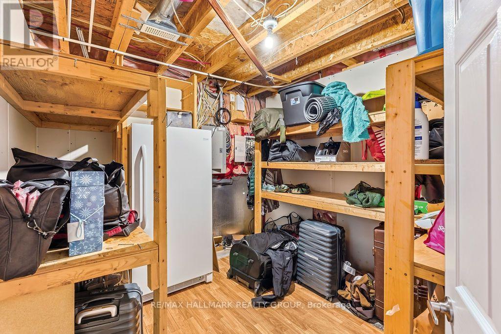 Storage & 2nd Fridge