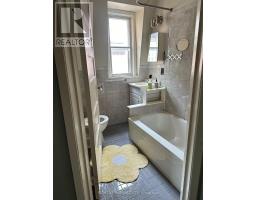 Apt A - 483 Manning Avenue, Toronto, ON M6G2V8 Photo 8
