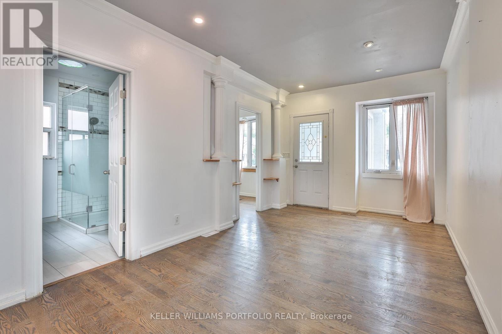 106 CLOVELLY AVENUE - 3