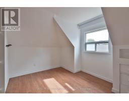 Great room - 106 Clovelly Avenue, Toronto, ON M6E2E6 Photo 15