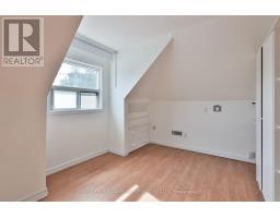Bathroom - 106 Clovelly Avenue, Toronto, ON M6E2E6 Photo 17