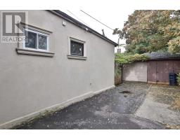 106 Clovelly Avenue, Toronto, ON M6E2E6 Photo 22