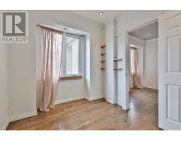 Kitchen - 106 Clovelly Avenue, Toronto, ON M6E2E6 Photo 7