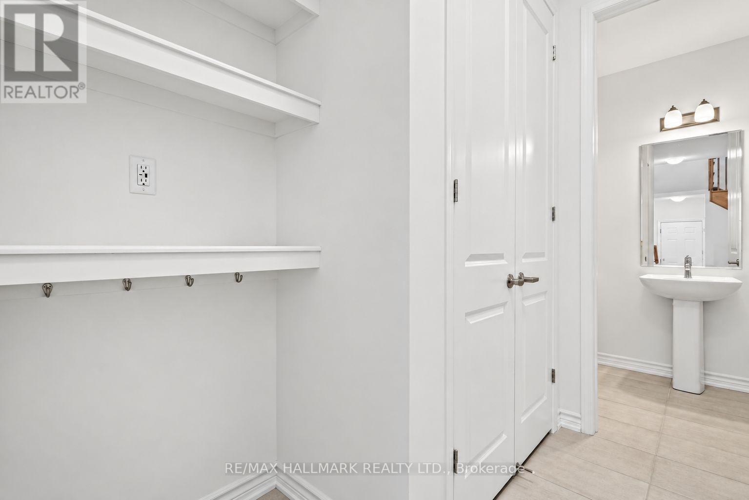 82 GRETZKY AVENUE - 24