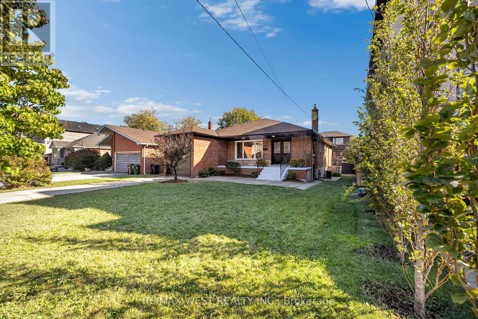 67 BURNCREST DRIVE - 3