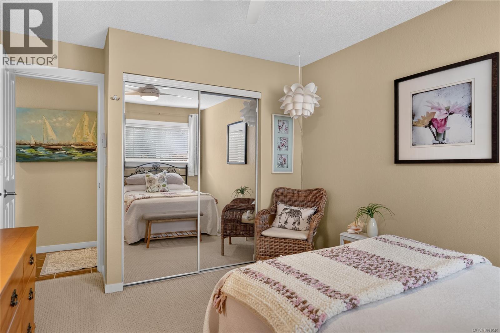 #202 255 Hirst Ave W - 21