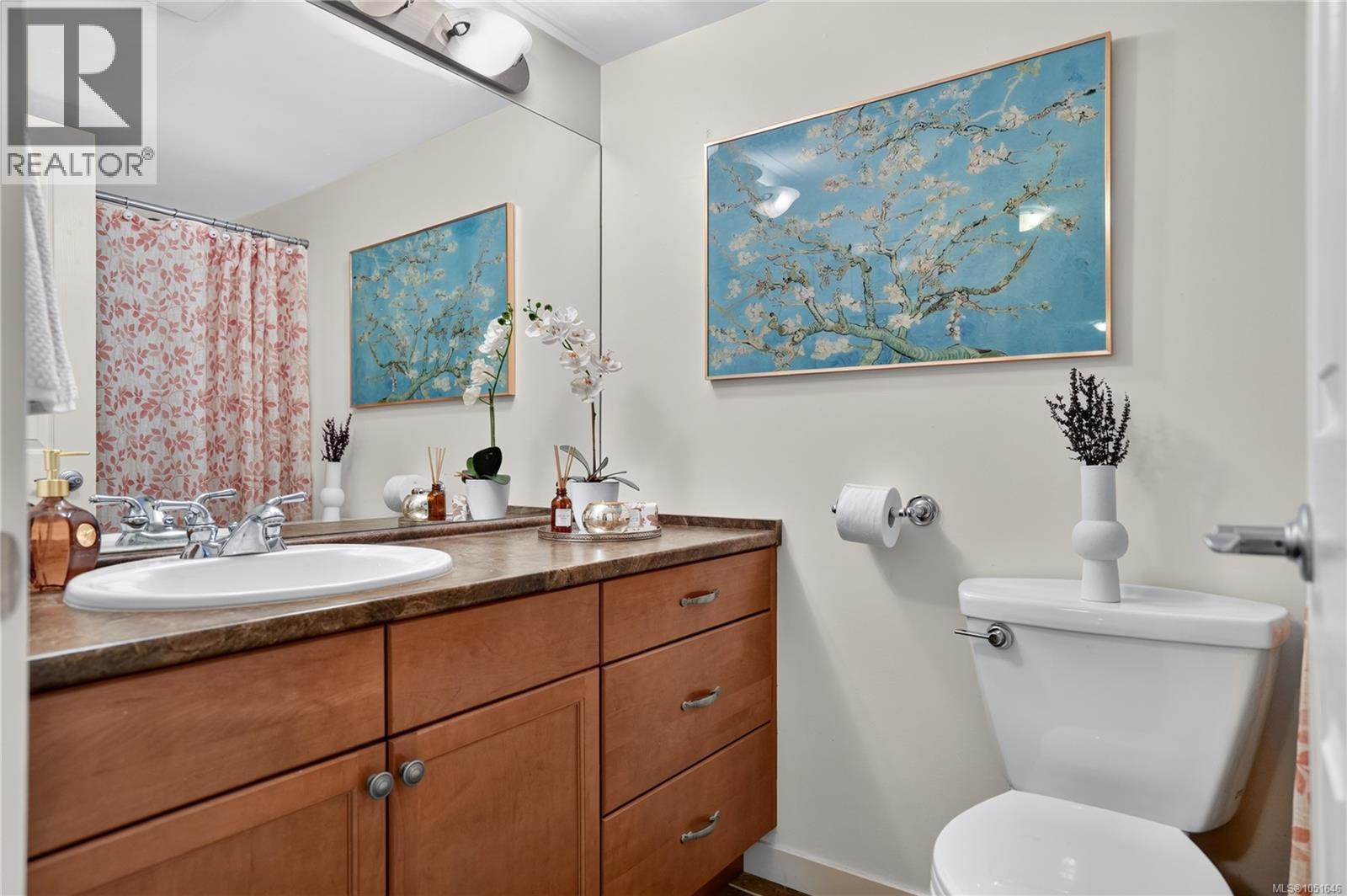 #202 255 Hirst Ave W - 25