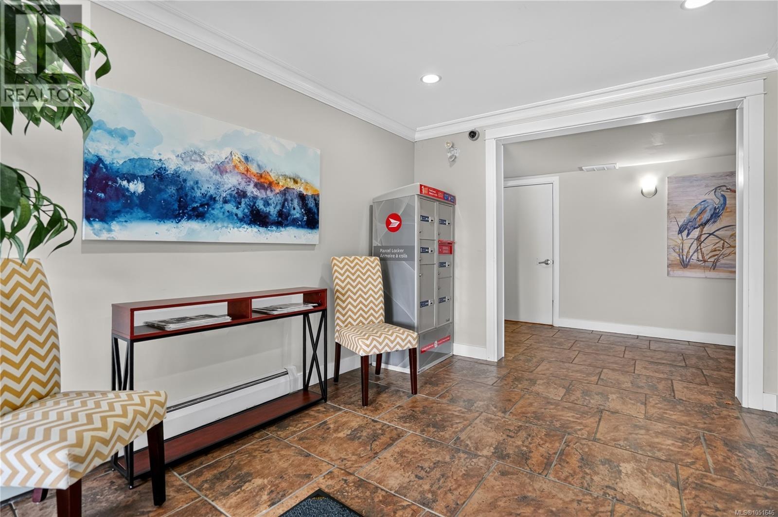 #202 255 Hirst Ave W - Image 32