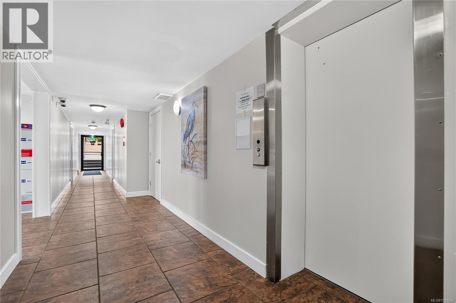 #202 255 Hirst Ave W - 34