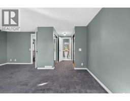 135 Point Drive Nw, Calgary, AB T3B5C8 Photo 21