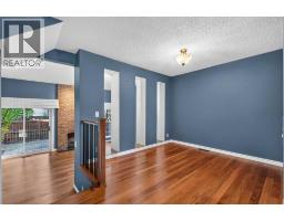 135 Point Drive Nw, Calgary, AB T3B5C8 Photo 9