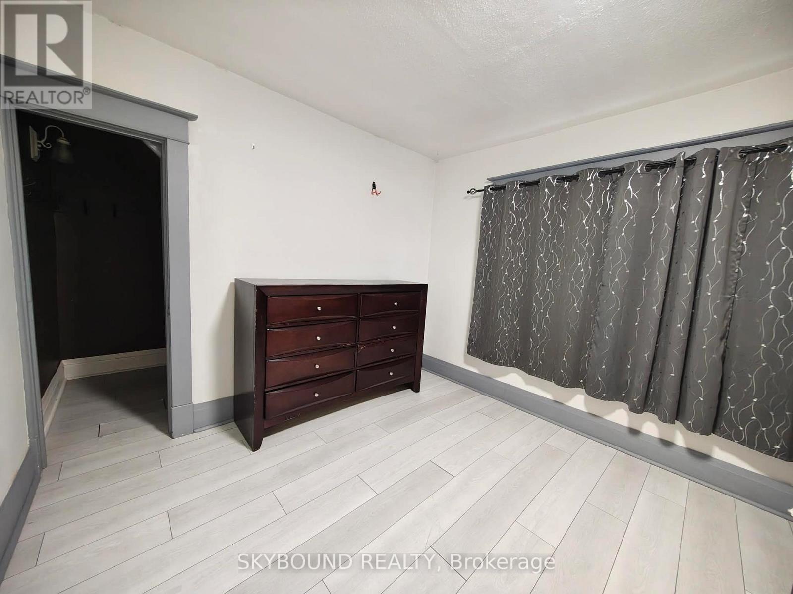 5113 ST LAWRENCE AVENUE - 32