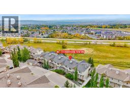 4, 117 Rockyledge View NW - photo 1