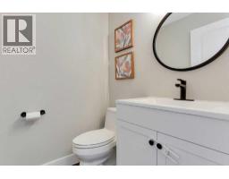 Family room - 109, 2310 Township Road 370, Rural Red Deer County, AB T4G0N4 Photo 17