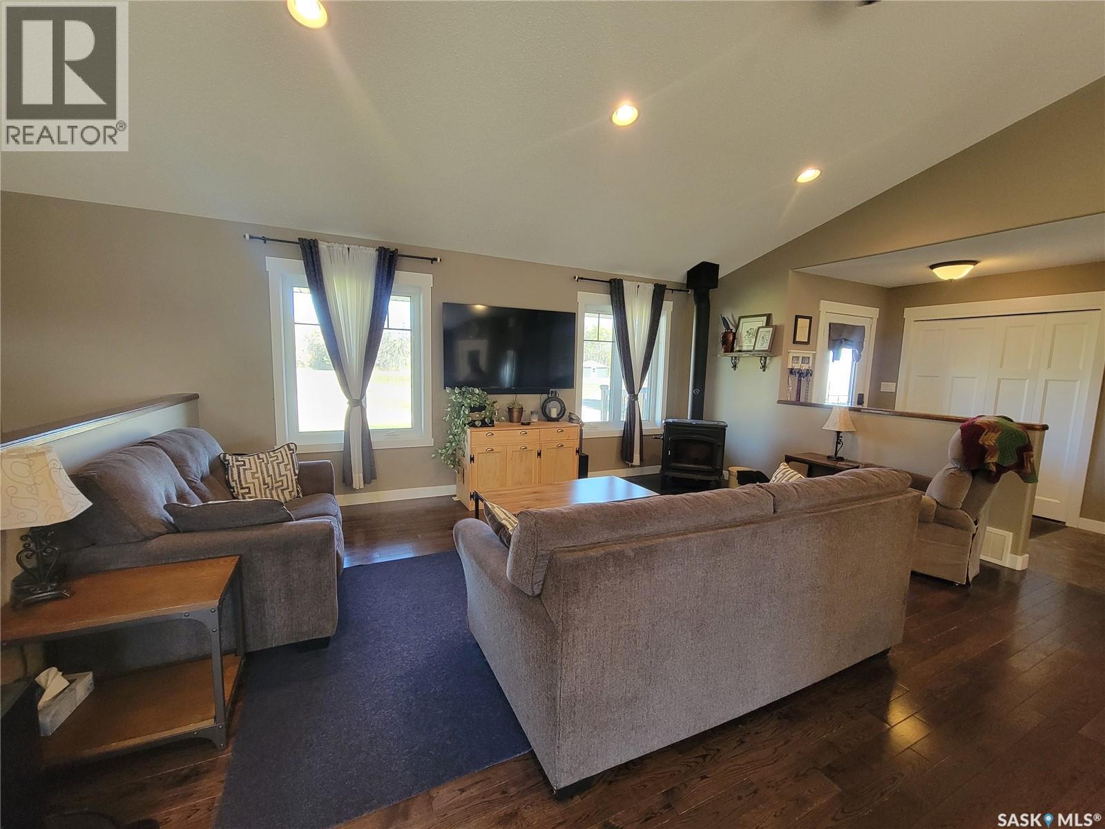 Schultz Acreage - Image 16