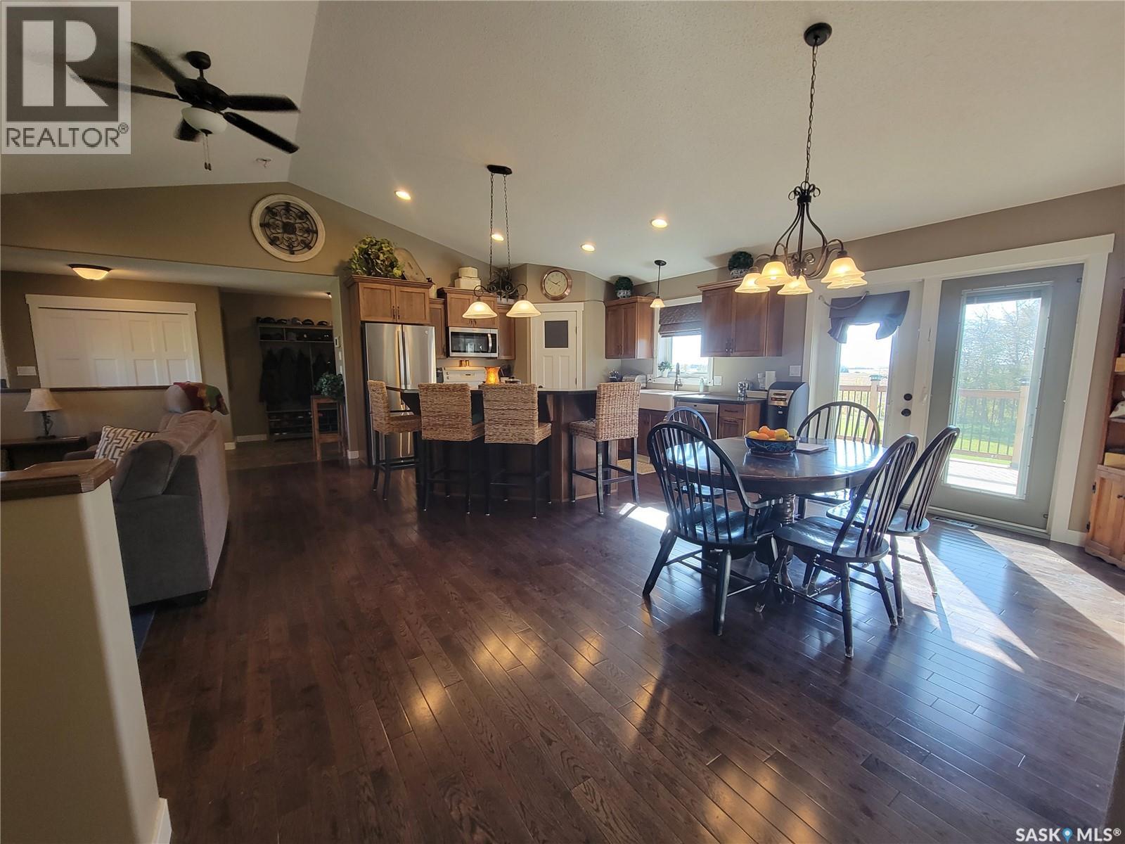 Schultz Acreage - Image 9