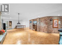 35 Penwood Crescent, Toronto, ON M3B3B1 Photo 43