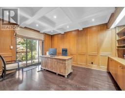 35 Penwood Crescent, Toronto, ON M3B3B1 Photo 8