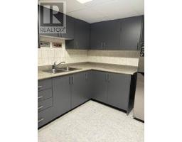 2 Br Basement Apartment - 64 Lexington Avenue, Toronto, ON M9V2G8 Photo 9