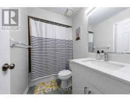 18 Coleman Drive, Barrie, ON L4N0R4 Photo 14