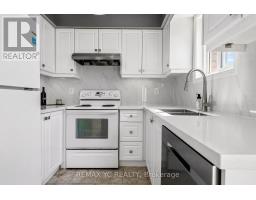 18 Coleman Drive, Barrie, ON L4N0R4 Photo 9