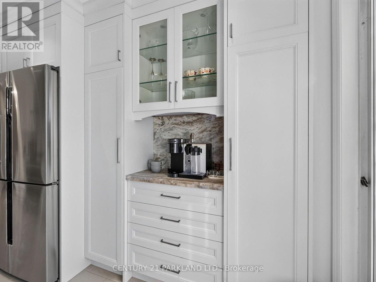 228 ROSEMOUNT AVENUE - 12