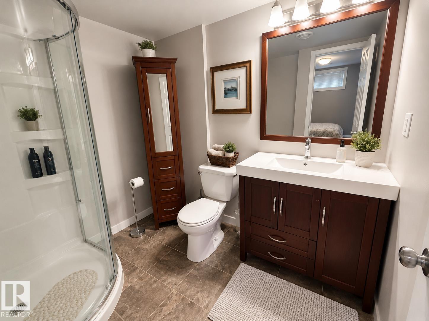 10315 44 ST NW - 13