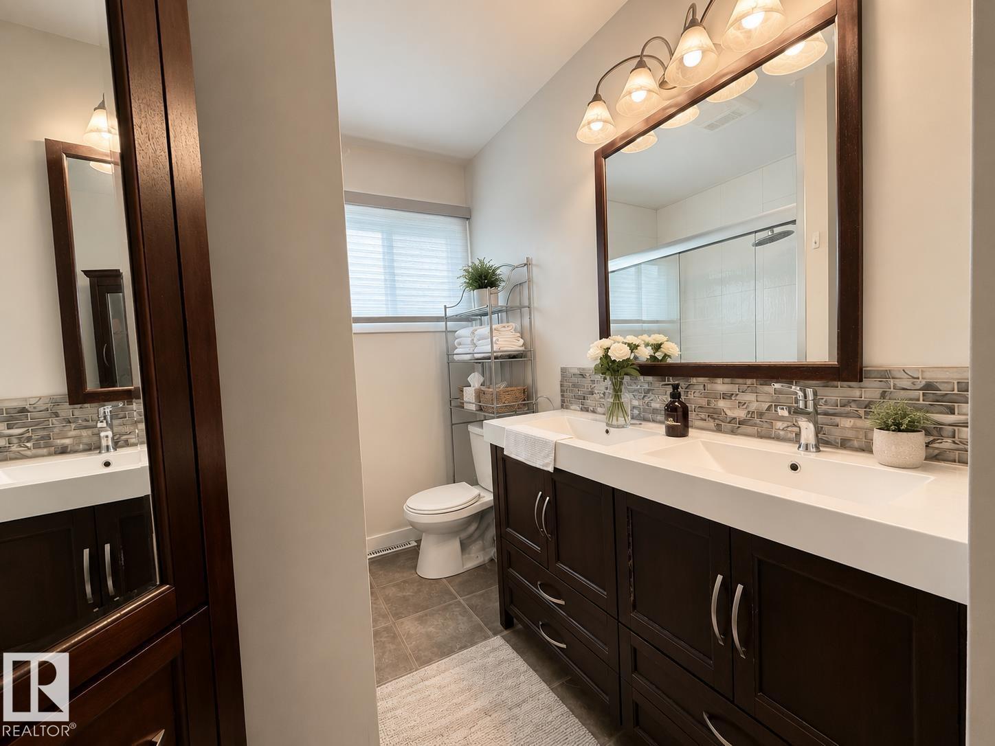 10315 44 ST NW - Image 8