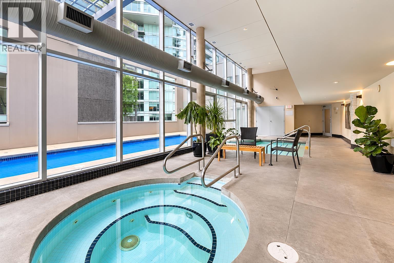 2009 501 PACIFIC STREET, Vancouver