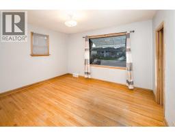 Bedroom - 1836 13 Avenue Nw, Calgary, AB T2N1L3 Photo 12