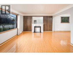 1836 13 Avenue NW - photo 3