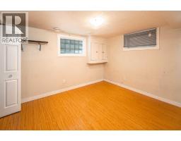 Laundry room - 1836 13 Avenue Nw, Calgary, AB T2N1L3 Photo 11