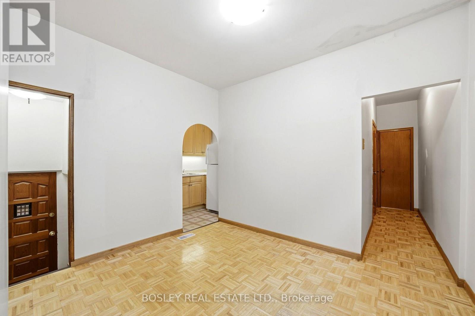 44 CONWAY AVENUE - 12