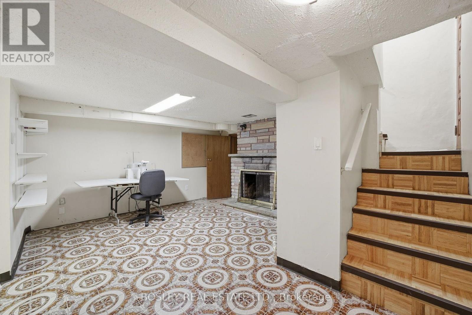 44 Conway Avenue, Toronto, ON photo 24