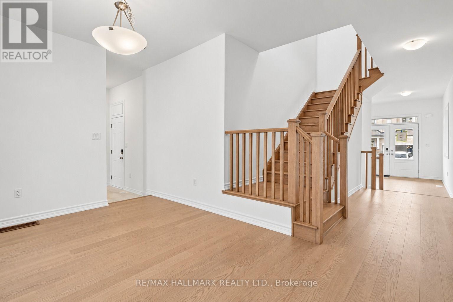 84 Gretzky Avenue, Barrie photo 9