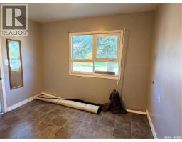 Mud room - 438 3rd Street, Estevan, SK S4A0P2 Photo 7