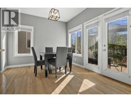 4pc Bathroom - 49 Prominence Park Sw, Calgary, AB T3H4K8 Photo 10