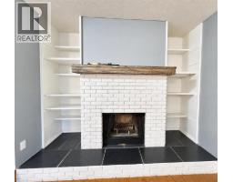 4pc Bathroom - 3, 1702 35 Street Se, Calgary, AB T2A1B5 Photo 7