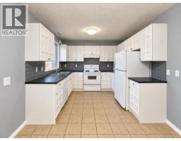 3, 1702 35 Street Se, Calgary, AB T2A1B5 Photo 9