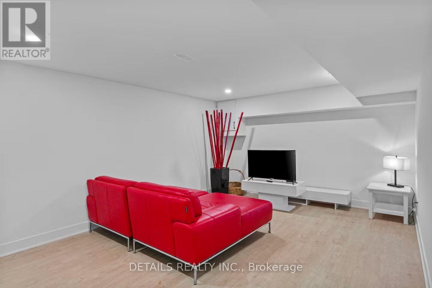 1649 HUISMANS ROAD - Image 36