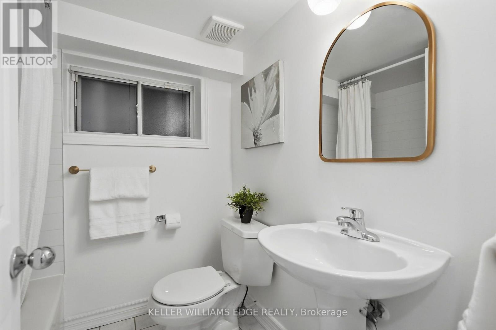 28 CONWAY AVENUE - 31