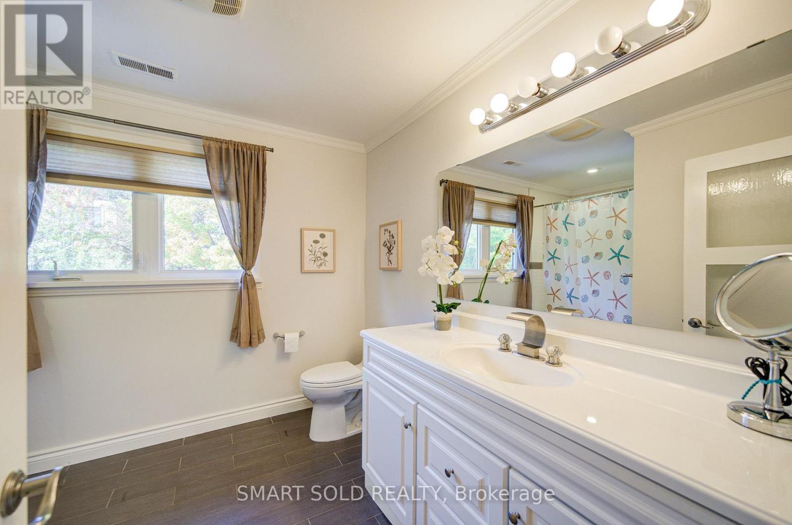24 HAMILTON HALL DRIVE - 19
