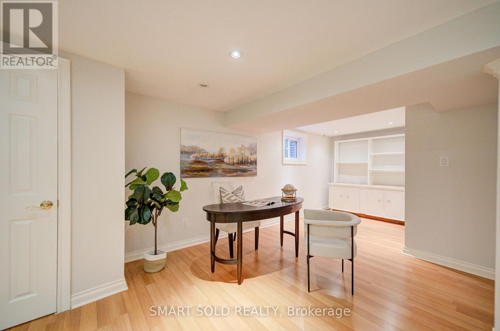 24 HAMILTON HALL DRIVE - 27